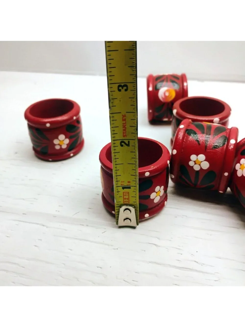 Vtg Scandinavian Hand Painted Floral Wood Lacquerware Napkin Rings Red Set of 10